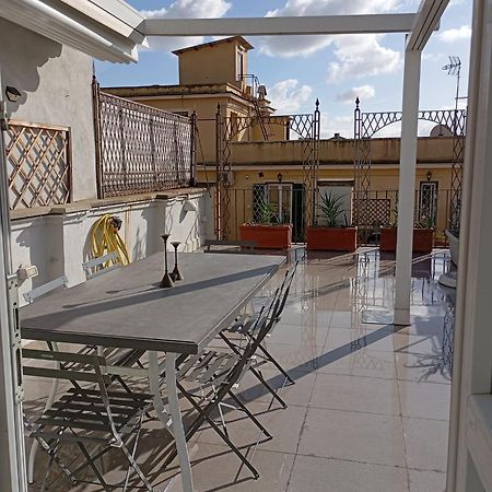 Colosseum Exclusive Duplex ローマ エクステリア 写真