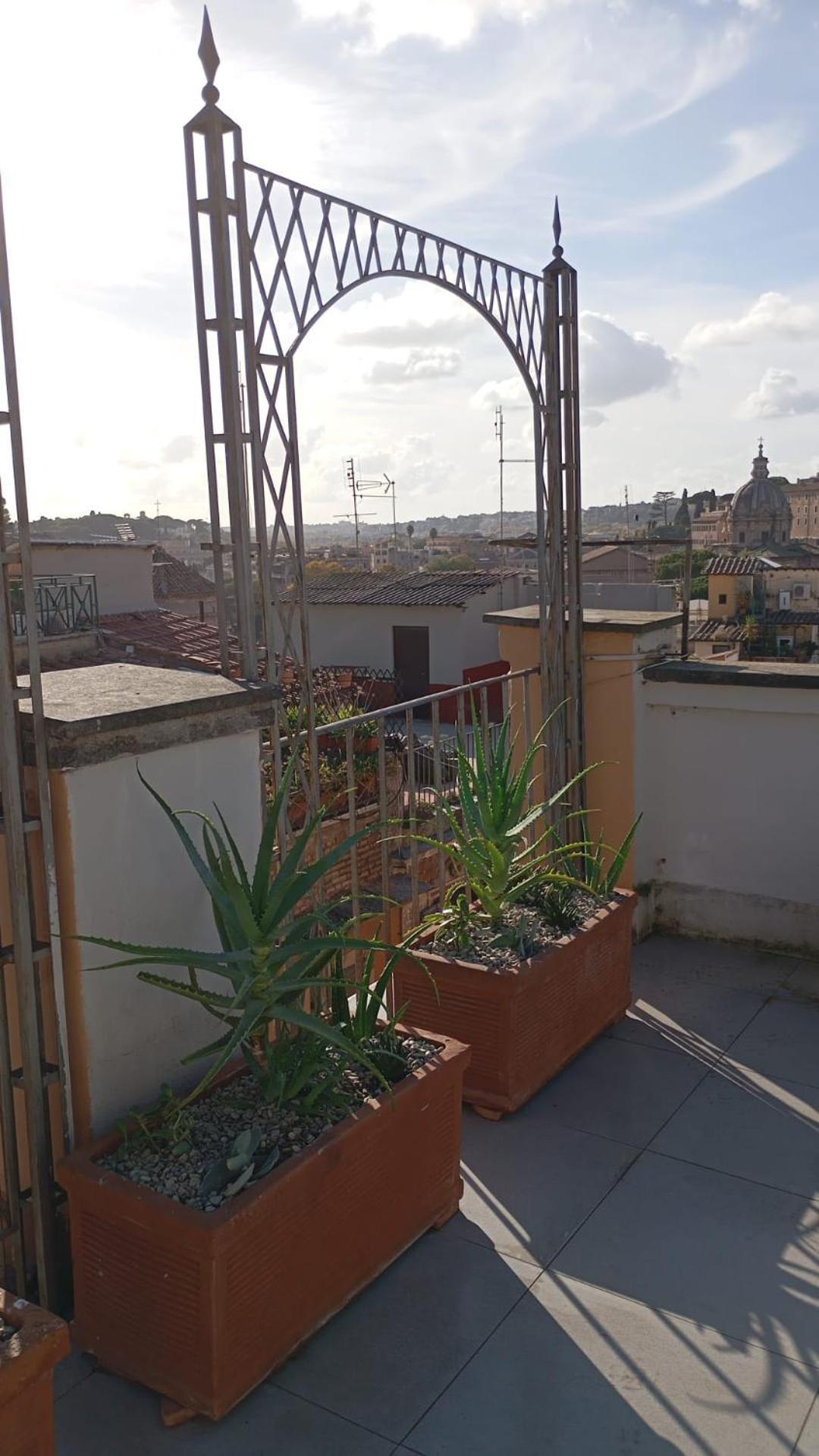 Colosseum Exclusive Duplex ローマ エクステリア 写真